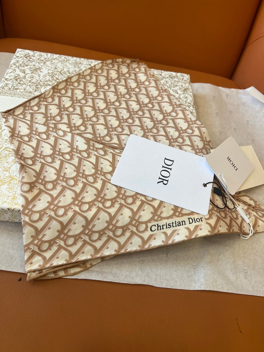 DIOR SCARF 110 CM IN SILK 627637