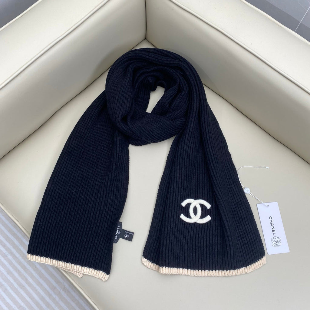 CHANEL 25S SCARF IN CASHMERE 931291