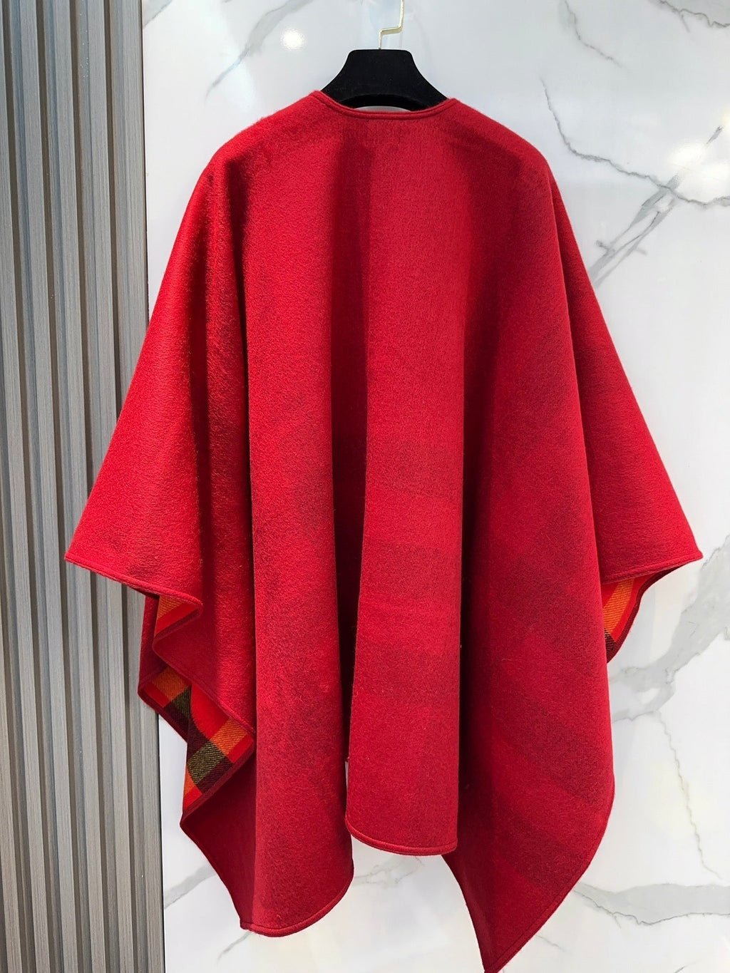 BURBERRY WOOL CAPE 140 CM CHERRY RED AND BLACK 394534