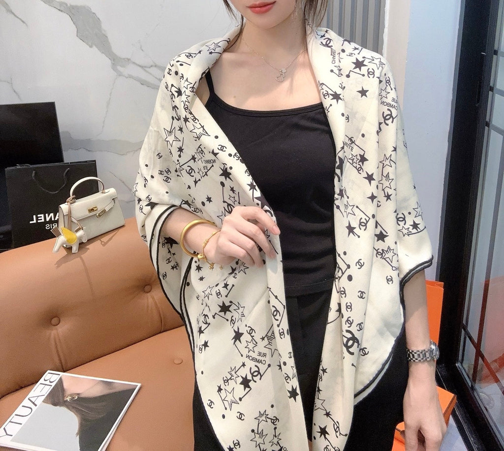 CHANEL 25S SCARF 140 CM IN CASHMERE SILK 943919