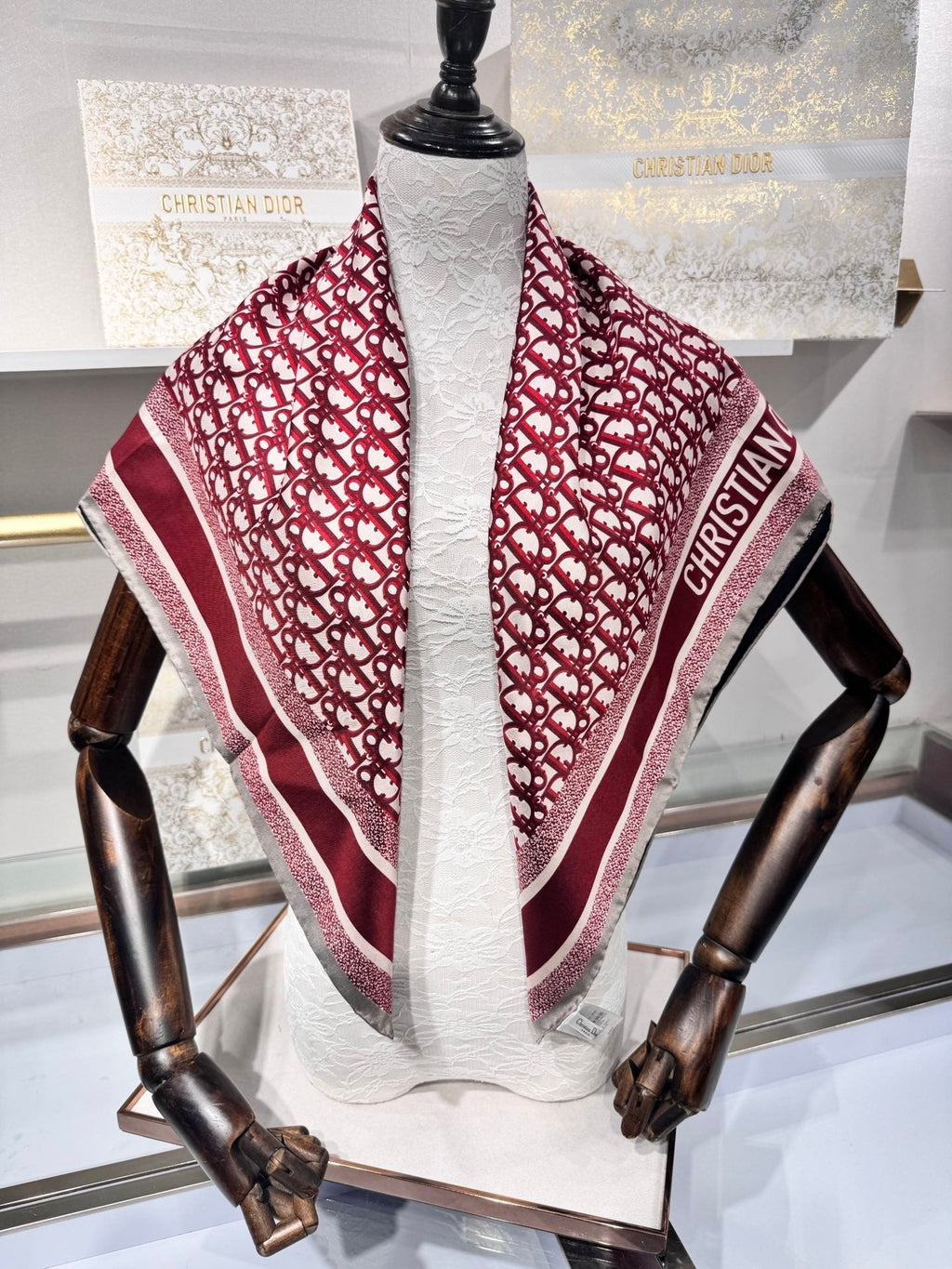 DIOR SCARF 90 CM IN SILK 726515