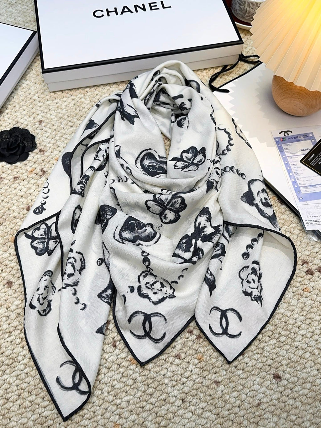CHANEL 25S SCARF 140 CM IN CASHMERE SILK 943923