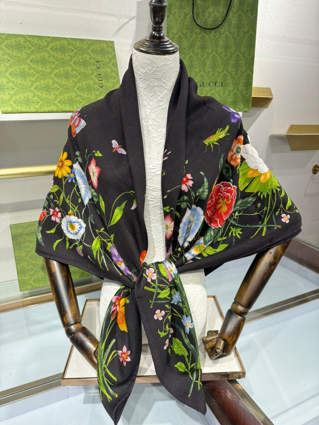 GUCCI 25S SCARF 140 IN CASHMERE 636339